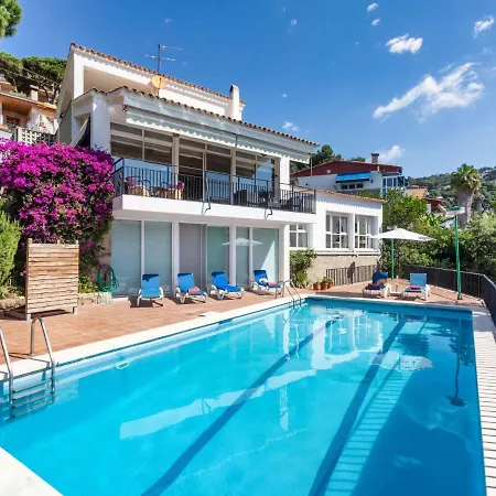 Holiday home Holiday Balmain By Interhome *